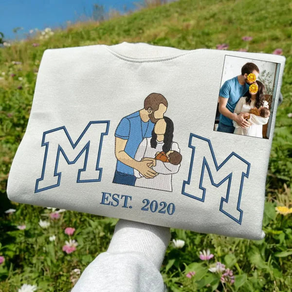Mama,Mom T-shirt with Photo, Custom Embroidered Sweatshirt Mama and Kids Portrait