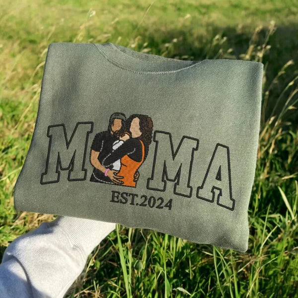 Mama,Mom T-shirt with Photo, Custom Embroidered Sweatshirt Mama and Kids Portrait