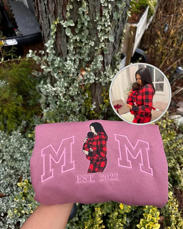 Mama,Mom T-shirt with Photo, Custom Embroidered Sweatshirt Mama and Kids Portrait